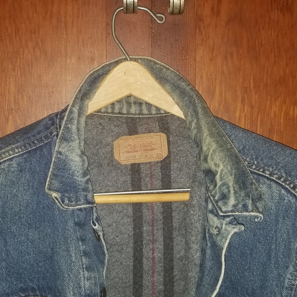Vntg. Levi's 527 Trucker Blanker Lined Jacket - Picture 3 of 13